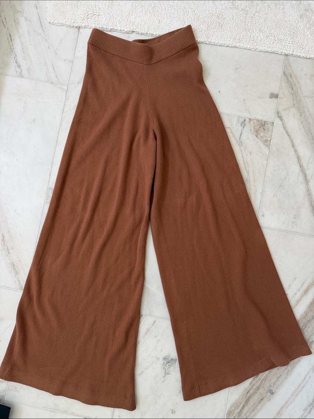 L’AGENCE High Rise Wide-Leg Flare Ribbed Pants - Picture 2 of 5